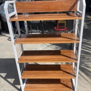 étagère de rangement multifonctionnelle, probablement en fer et bois, est idéale pour organiser votre espace.